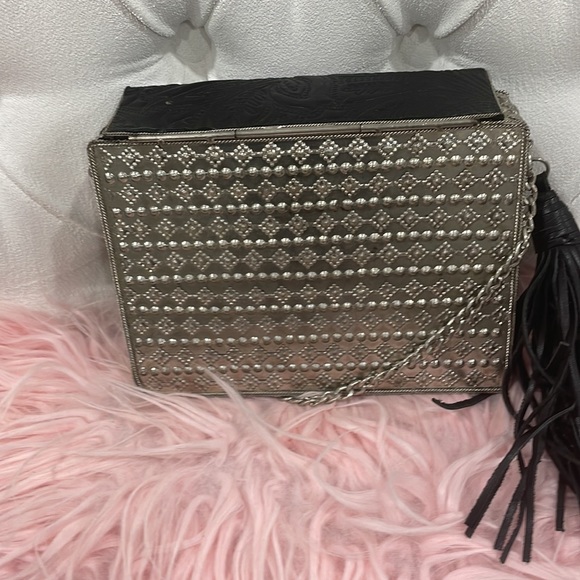 Sam Edelman Metalwork with Leather - Picture 7 of 11